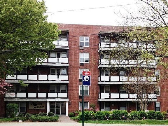 2nd image of 1910 Parsons Blvd APT 3H