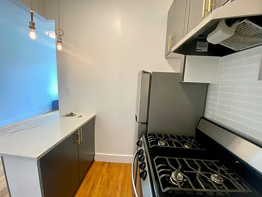 Rented by Lang Realty LLC | media 5