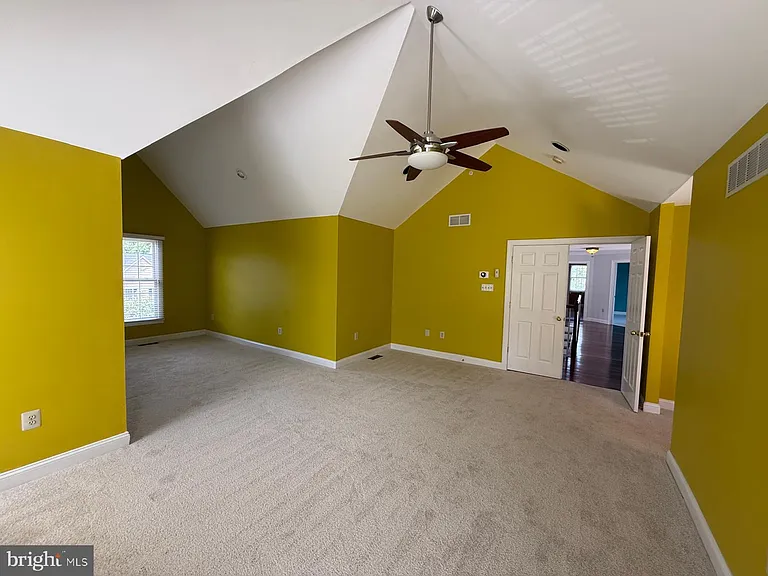 210 Cadwallader Dr — Photo 24