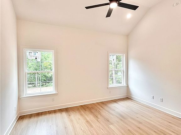 5th image of 3 Wilbur Ln