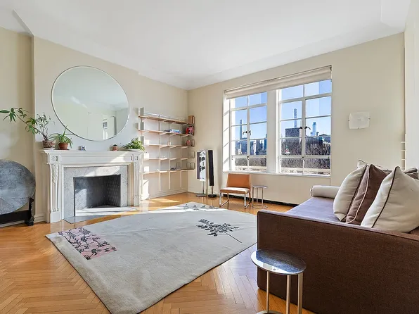 11 West 81st Street image 1 of 12