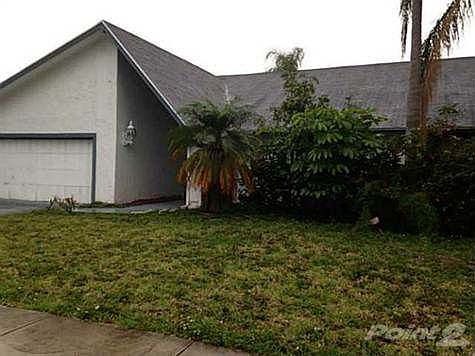 1st image of 844 NE 205th Ter