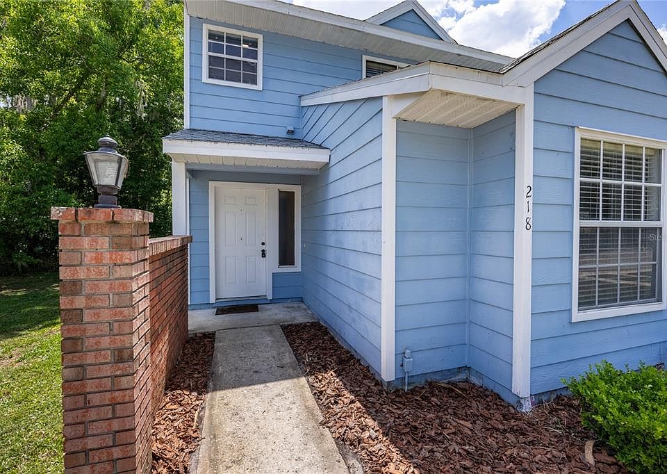 1st image of 218 NW 50th Blvd #K
