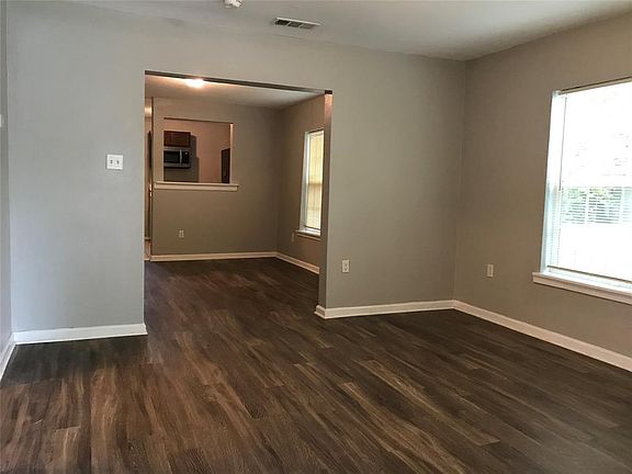 4th image of 1559 E Woodin Blvd
