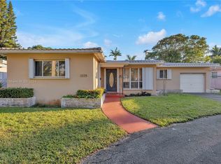 1328 Dewey St, Hollywood, FL 33019