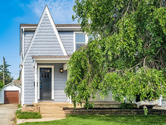 2nd image of 559 Columbian Ave