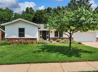 1323 Greenmar Dr, Fenton, MO 63026