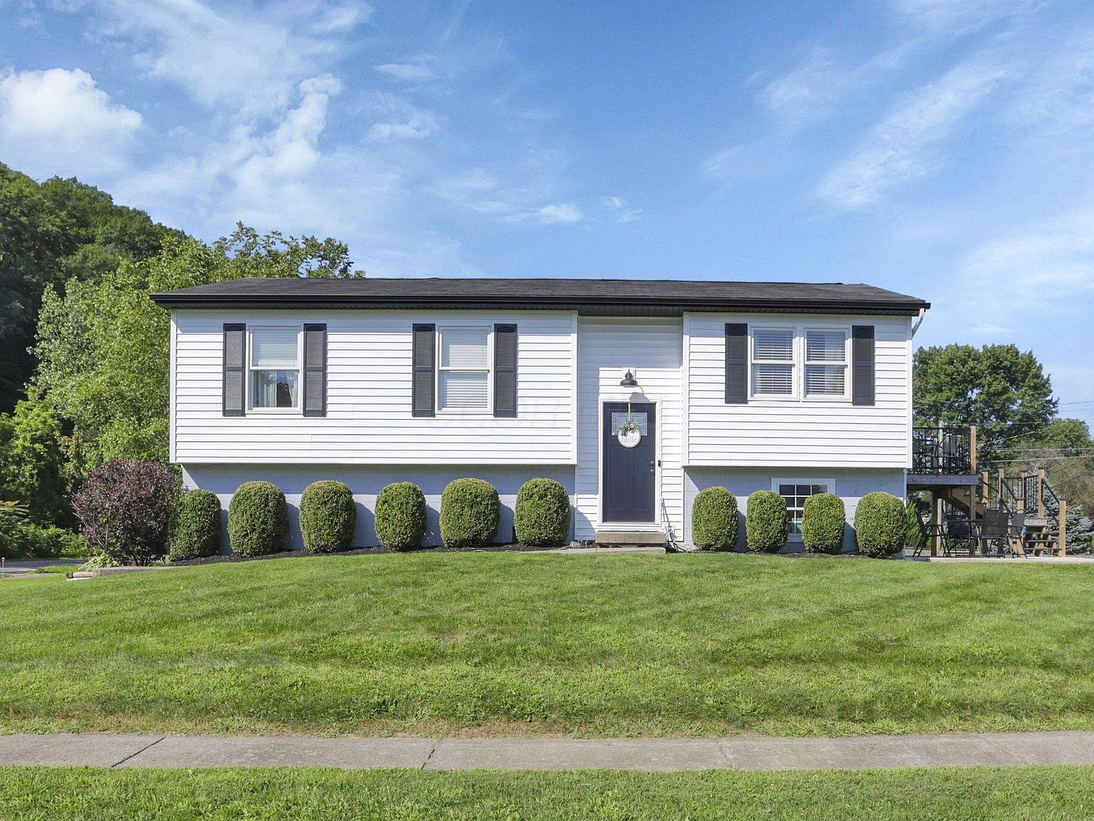 624 Licking View Dr, Heath, OH 43056 | Zillow