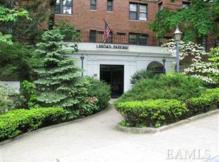 1 Broad Pkwy APT 4G, White Plains, NY 10601