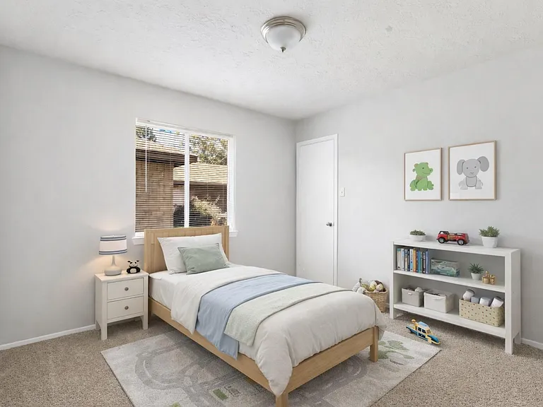 7310 Maple Walk Dr — Photo 17
