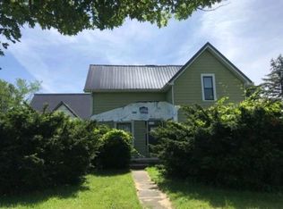 607 S Main St, Whitestown, IN