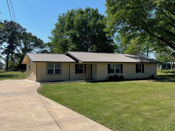 21719 Forest Grove Dr, Chandler, TX 75758