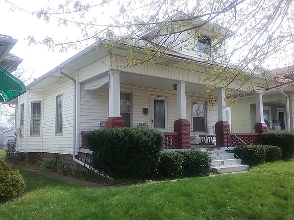 3rd image of 819 Auburn St