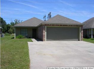 871 Meadow Glen Ave, Zachary, LA 70791