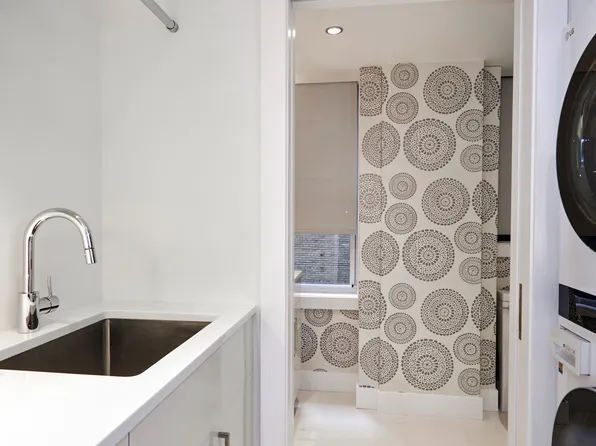 1111 Park Avenue image 14 of 24