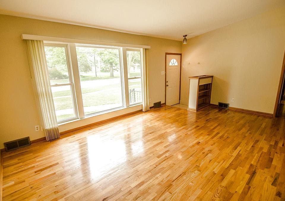 2709 Swede Ave, Midland, MI 48642 Zillow