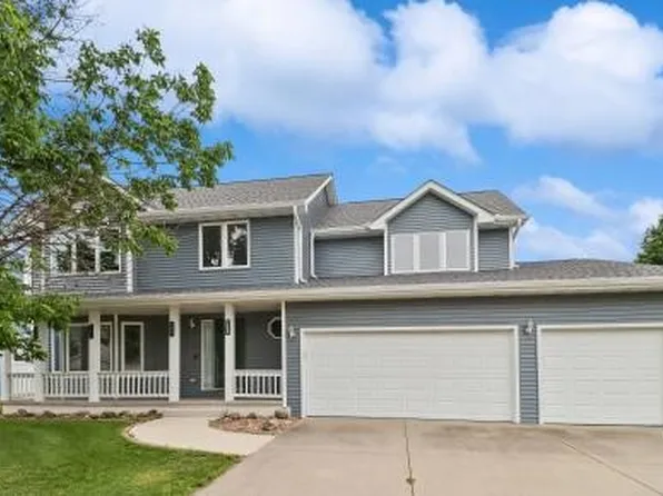 708 13th St SW, Altoona, IA 50009