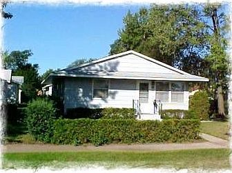 1st image of 423 19th Ave N