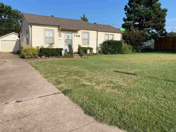 709 N 2nd St, Ponca City, OK 74601