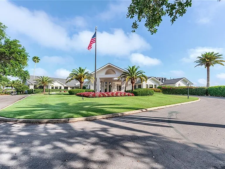 8529 Fairway Bend Dr — Photo 22