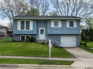 2200 Del Monaco Dr, Dubuque, IA 52002