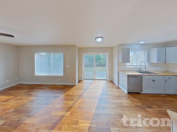 5th image of 8724 133rd Street Ct E