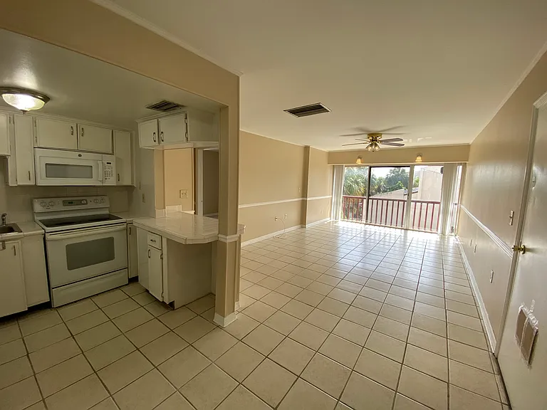 8602 Huron Ct #50 — Photo 10