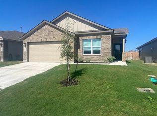 9052 Rancher Trl, Seguin, TX 78155