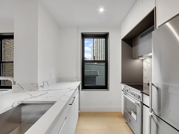 3rd image of 145 Henry St #2B