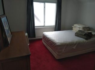 8327 Harding Ave, Center Line, MI 48015