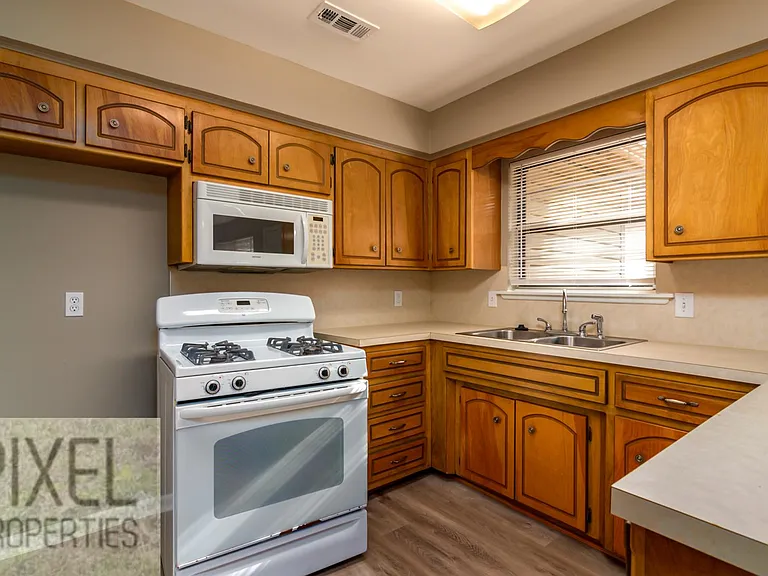 6 Eastbrook Cir — Photo 12