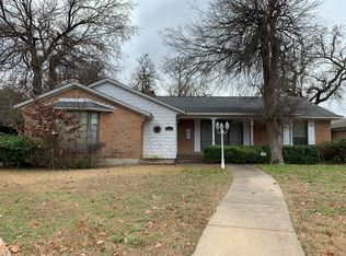 922 Wood River Rd, Dallas, TX 75232