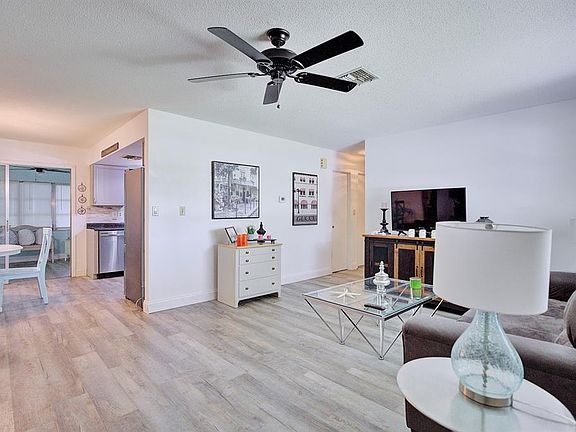 5th image of 306 LARK TERRACE