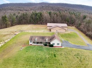 133 Black Bear Ln, East Waterford, PA 17021
