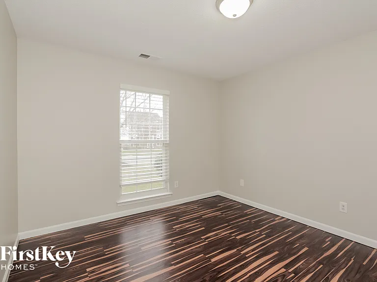 6265 Goldenfield Dr — Photo 10