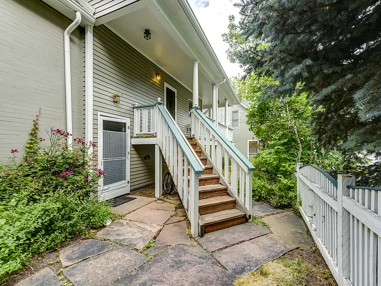 929 Maxwell Ave #2 — Photo 3