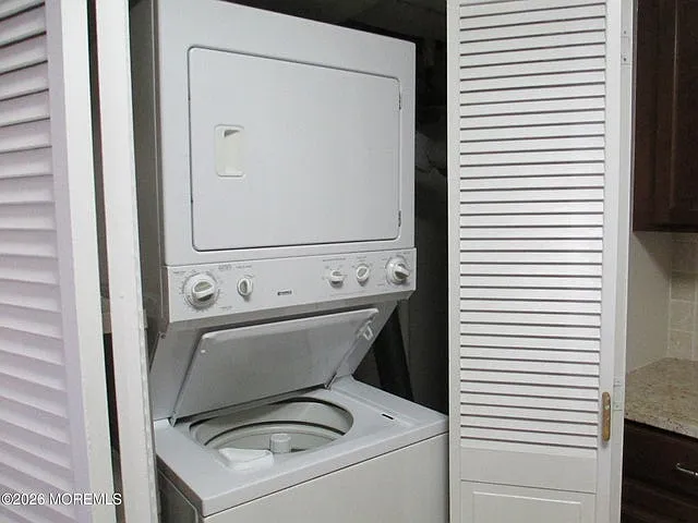 32 Center Ave #14 — Photo 12