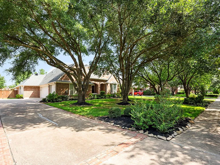 903 Lake Grayson Dr — Photo 3