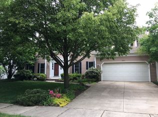 1471 Lantern Cir, Naperville, IL 60540