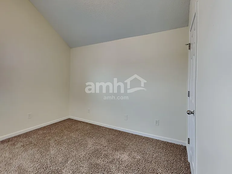 4913 Bryant Dr — Photo 20