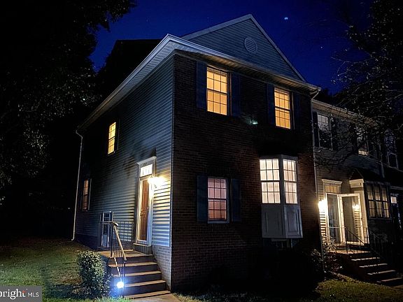 3rd image of 8525 Enochs Dr
