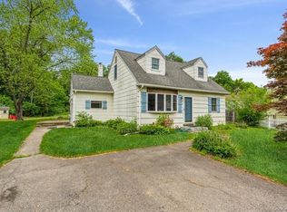 6 Erie Ln, Wappingers Falls, NY 12590