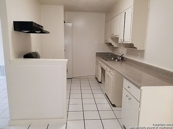 5th image of 6842 Windward Way Dr