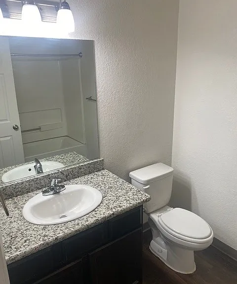 Orchard Village Apartments — Photo 7