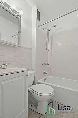 Rented by Lisa Management Inc | media 10