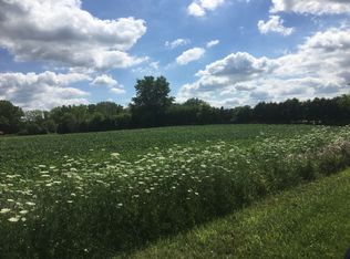 1 Koppie Dr, Gilberts, IL 60136