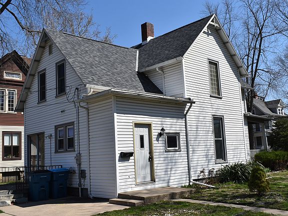 3rd image of 621 S Mill St