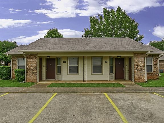 2nd image of 1308 Jacksonville Dr #1308