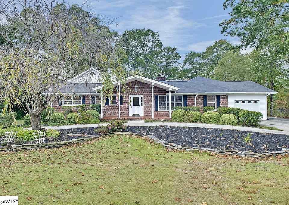 1st image of 6 Shannon Dr