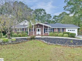 6 Shannon Dr, Greenville, SC 29615
